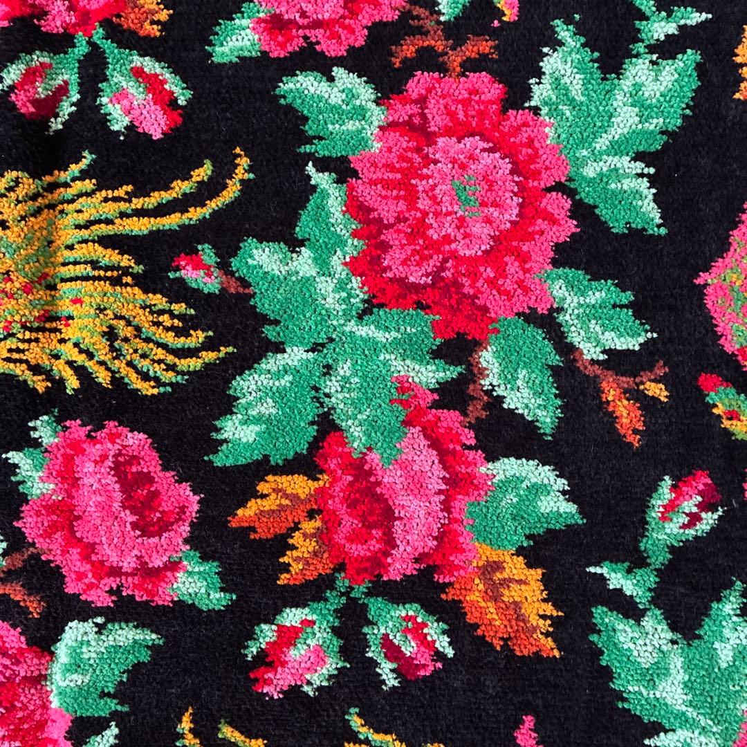 花柄刺繍の大判綿生地