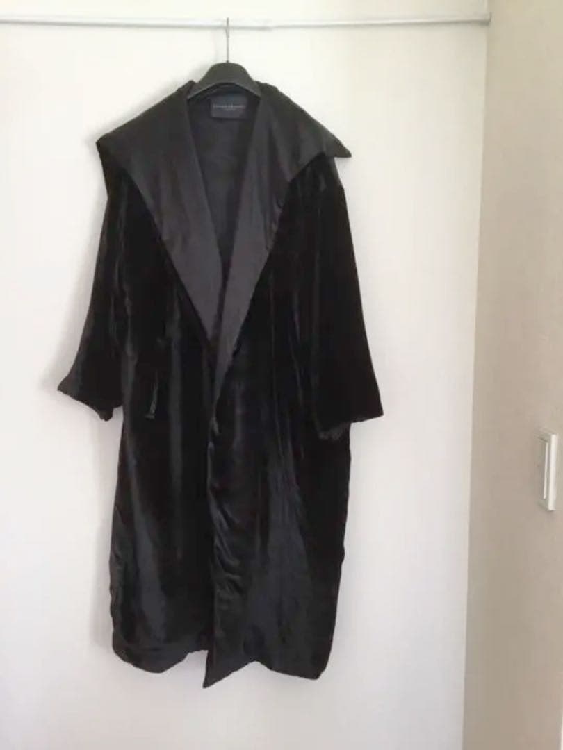 (((値下げ致します))) ダナキャラン　ブラックのロングコート