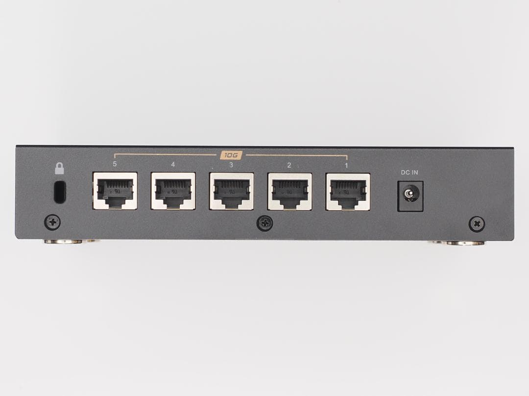 10Gスイッチングハブ BUFFALO LXW-10G5