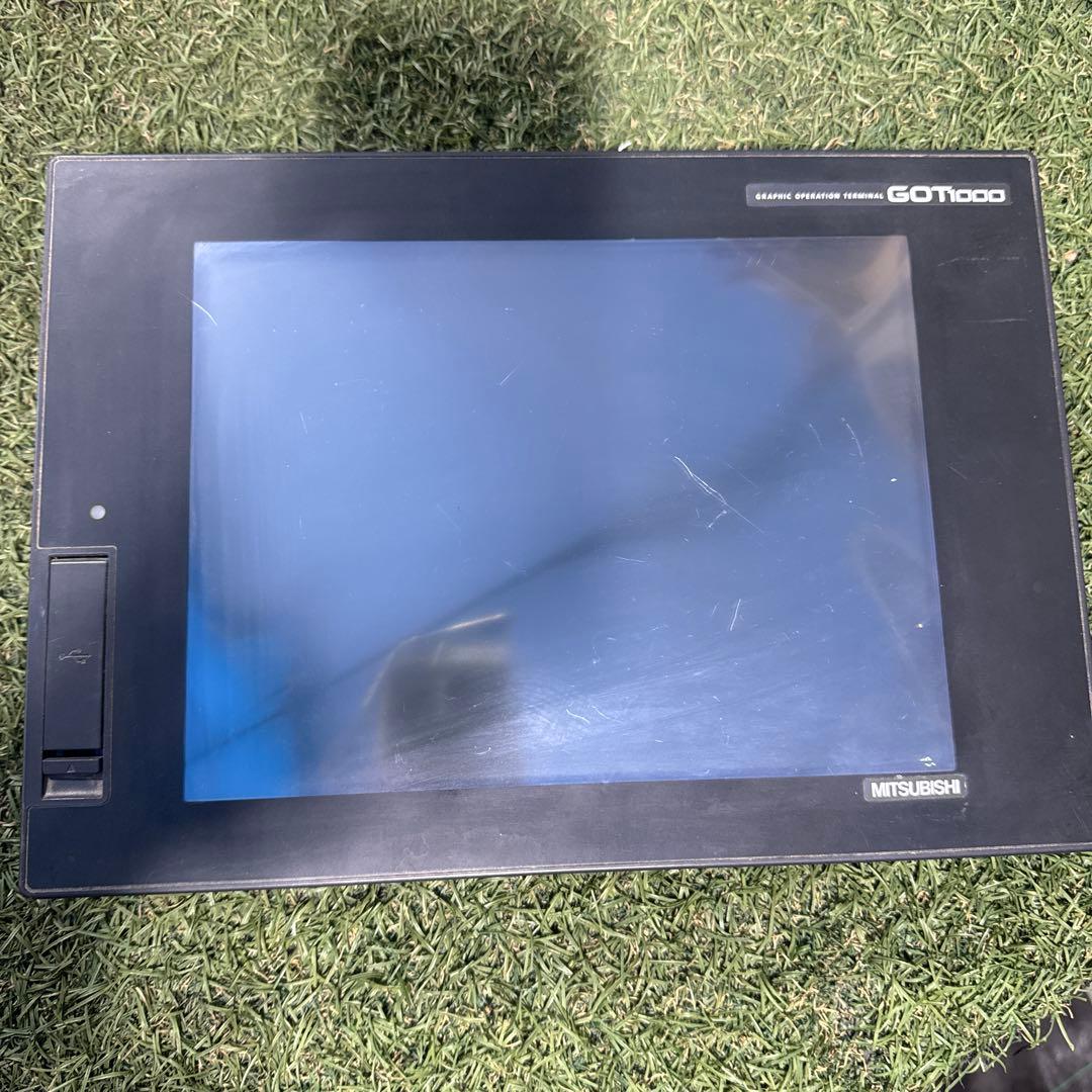 三菱電機 MITSUBISHI タッチパネル GT1675M-STBD　保証付き