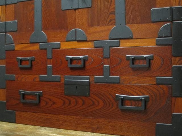 美品 最高峰 松本民芸家具 欅 無垢材 帖タンス（拭き漆仕上）定価約200万円