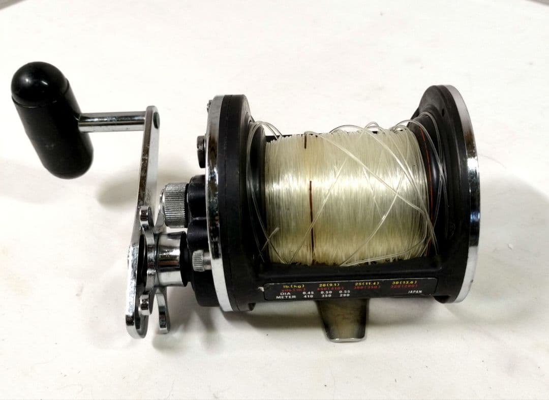 ダイワ　シーライン27H　50H リール