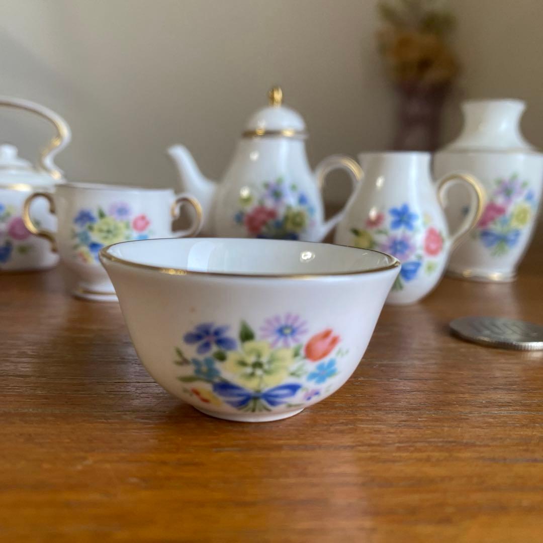 英国　スポード ブルーリボンのブーケ　ミニチュア　7点セット