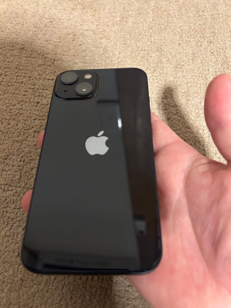 Apple iPhone 13 ブラック