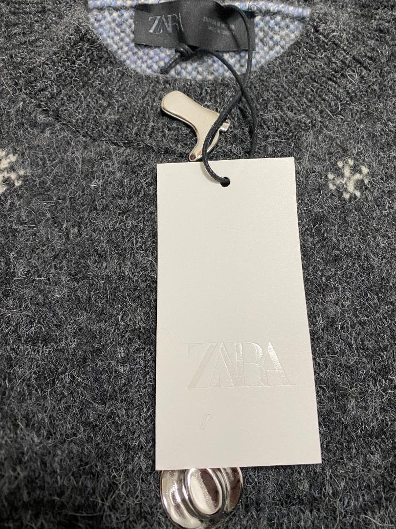新品 【ZARA 】　ジャカードニットボタンカーディガン M