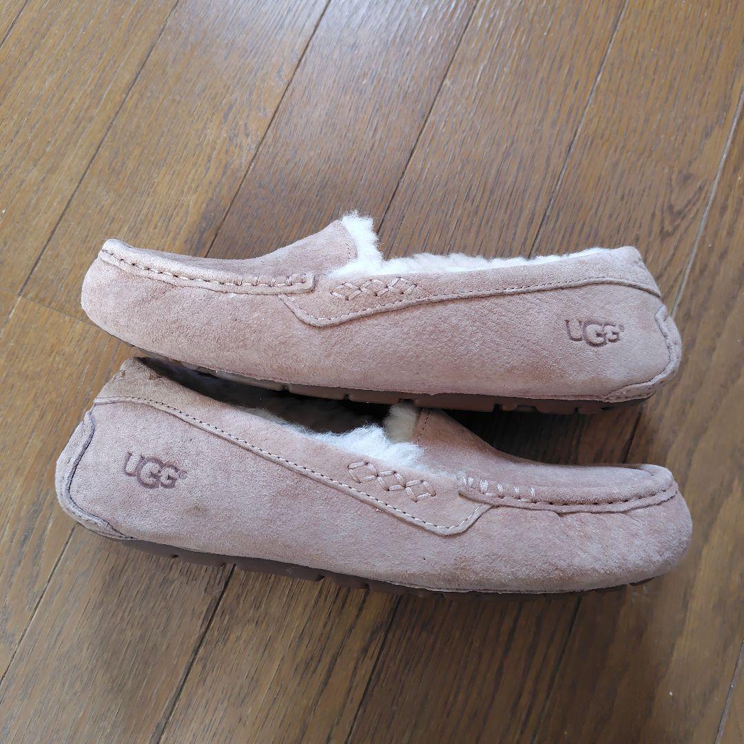 UGG　モカシン