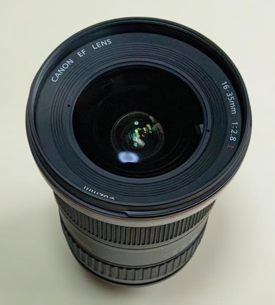 Canon EF 16-35mm f/2.8L II USM　広角ズームレンズ