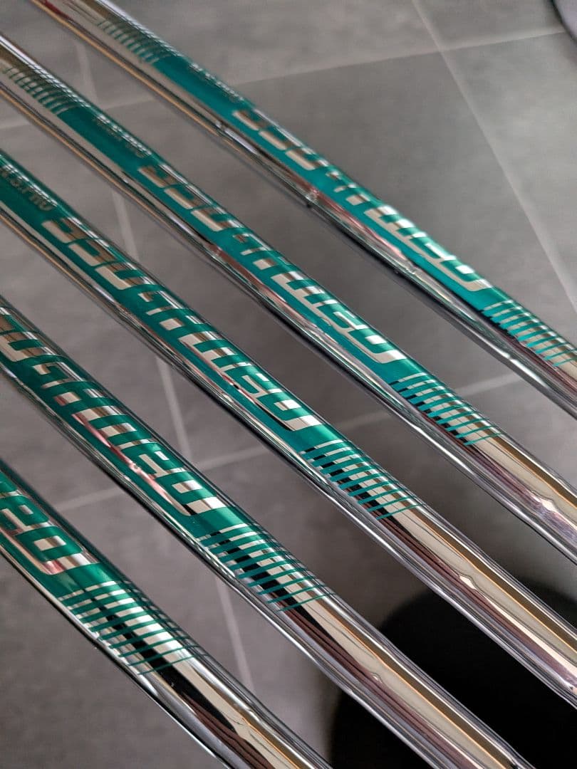 ●超美品　日本仕様●P8CB ('25) アイアン 5本#6〜PW　NS950