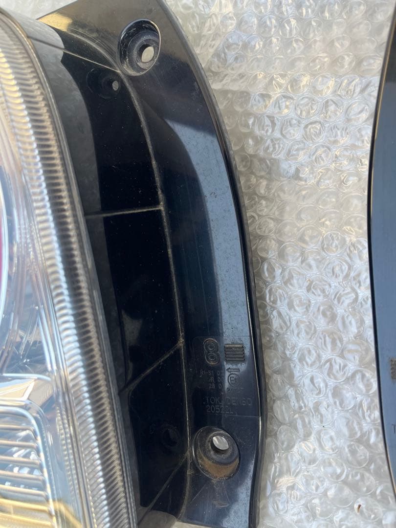 値下げ　LA800S ムーヴキャンバス　テールランプ　左右セット