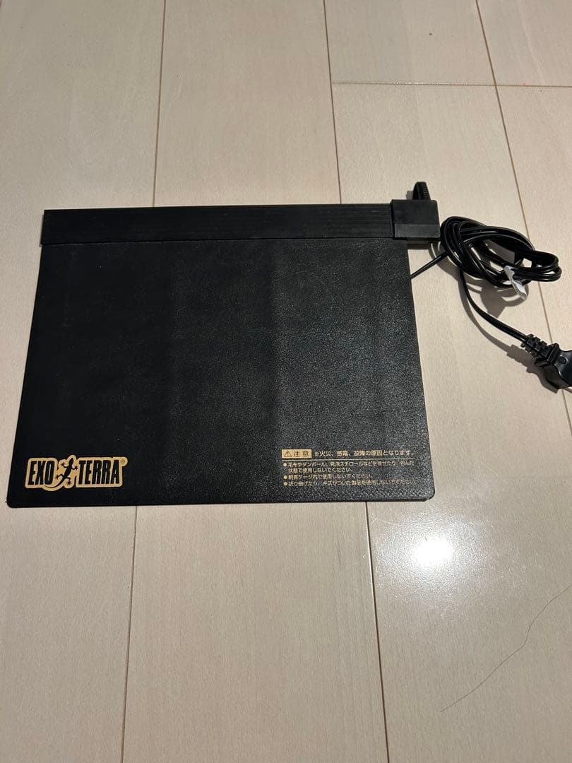 エキゾテラ グラステラリウム 3030、ヒーターマット付き