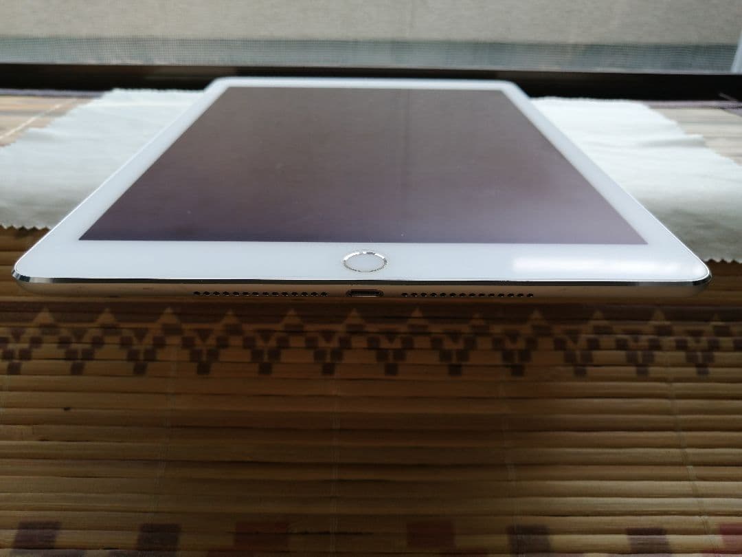 ipad air2　シルバー　128gb　wifi　バッテリー88%　air 2