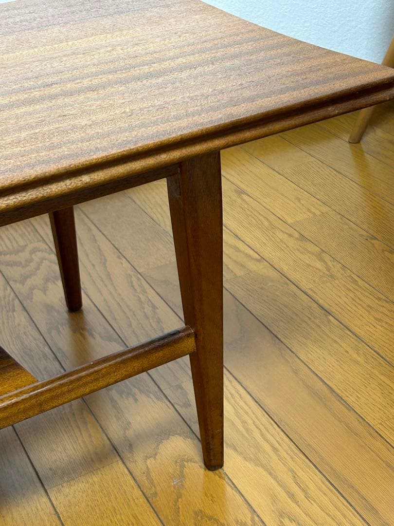 イギリス　FYNE LADYE （ファイン レディ）　センターテーブル