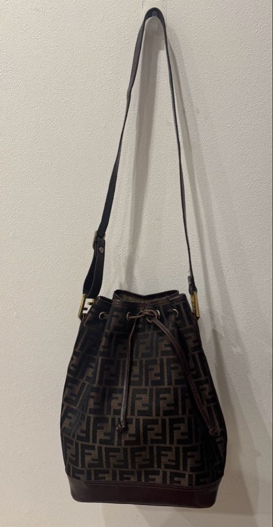 FENDI 巾着 ズッカ柄 ショルダーバッグ