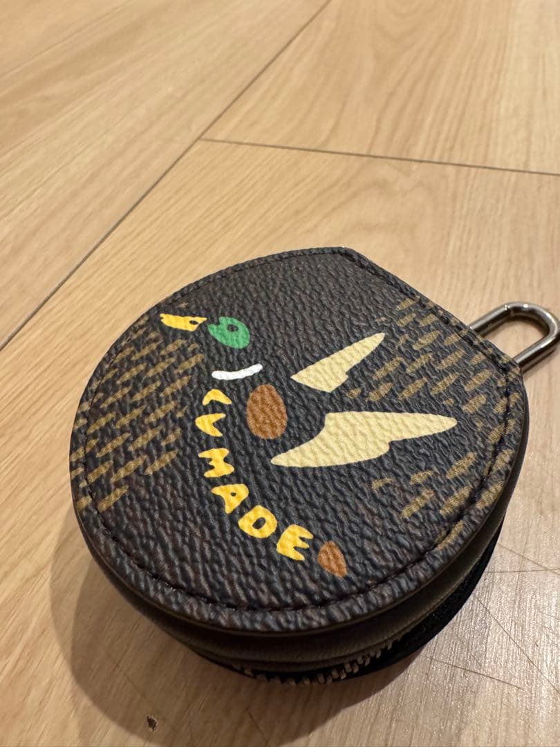 Louis Vuitton NIGOコラボイヤホンケース