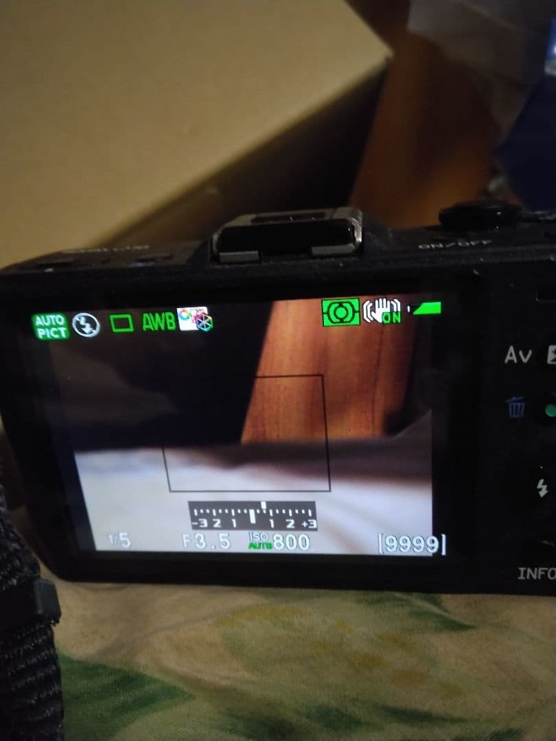 PENTAX Q10 ミラーレス一眼 レンズセット、プラス06ズームレンズ