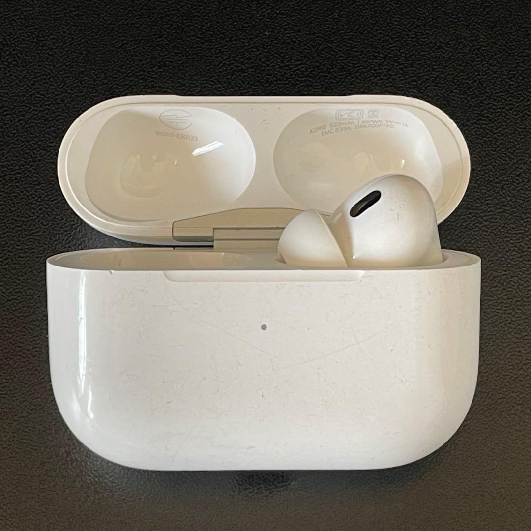 AirPods Pro 第2世代　左耳＋充電ケース