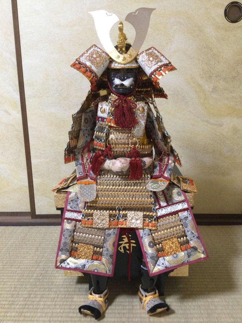 五月人形 金小礼 茶糸裾濃威之大鎧 三郎麿作 L151