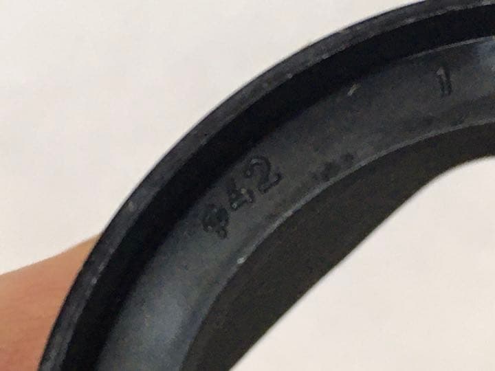 旧ソ連　FED製  角型フード　　　超レア、純正品！重宝しますよ！　Ｂ