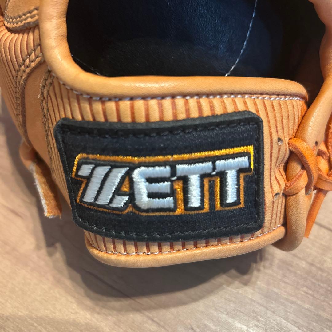 新品　ゼット　グローブ　左利き用　サウスポー