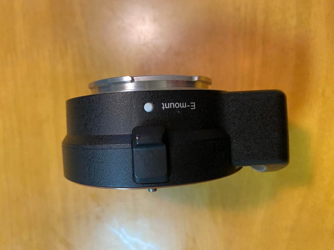 SONY SAL55300 レンズとLA-EA3マウントアダプター