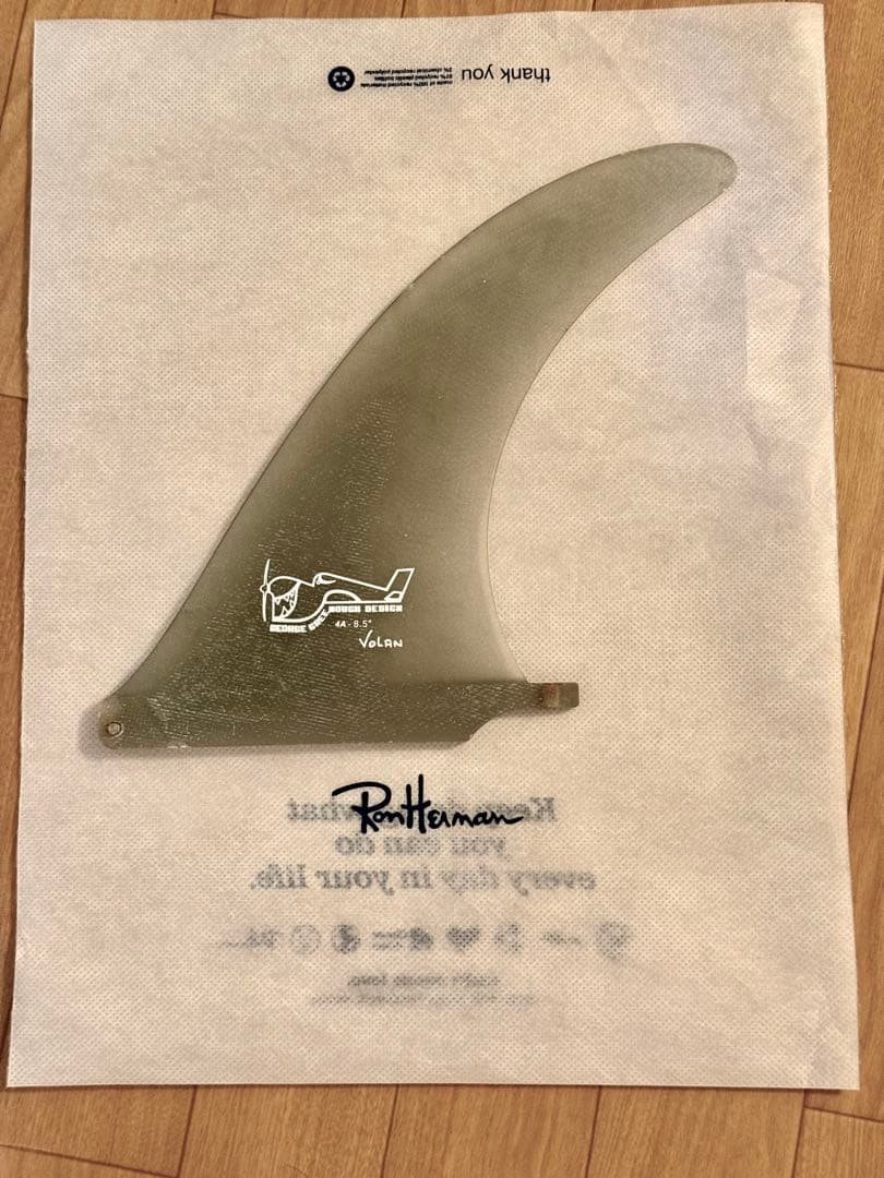 【美品】ジョージグリノー　A4 ボランフィン　8.5　シングルフィン