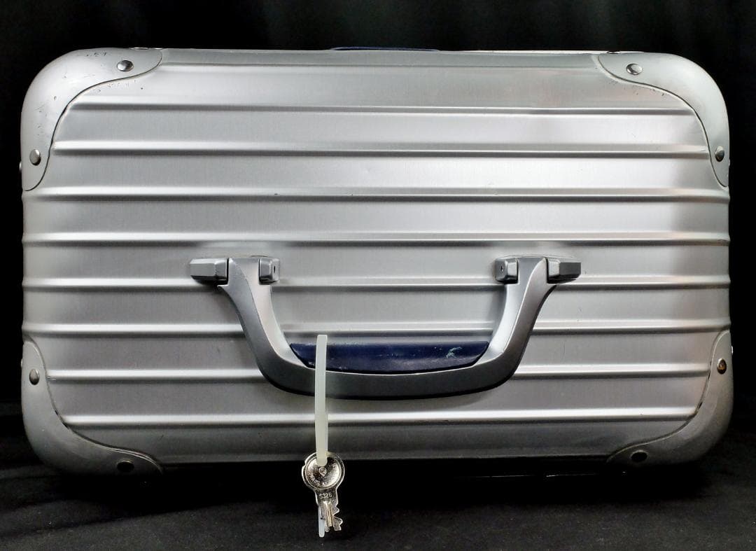 リモワ　廃盤924.38『シルバーインテグラル』アルミ・ビューティケース19L