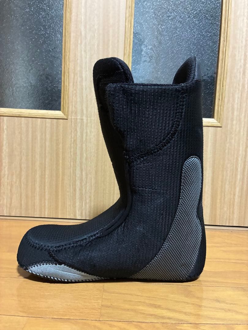 Burton IMPERIAL 27.0(US9) スノーボードブーツ