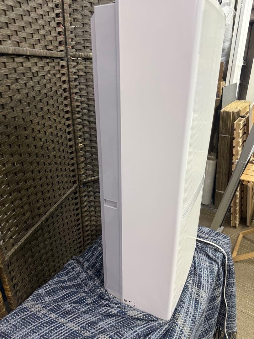 【超美品】コロナ　冷暖房兼用　窓用エアコン　ウインドエアコン　CWH-A1822