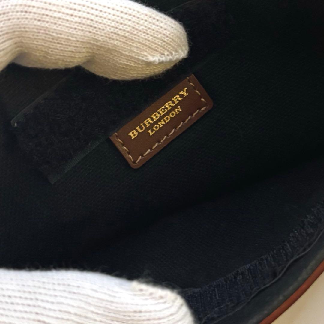 Burberry ショルダーバッグ　ノバチェック　バーバリー　Pre-Owned