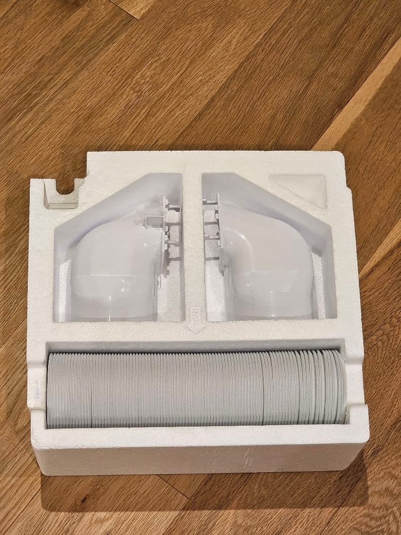 2025年製 アイリスオーヤマ コンパクトクーラー ICA-0302G-W