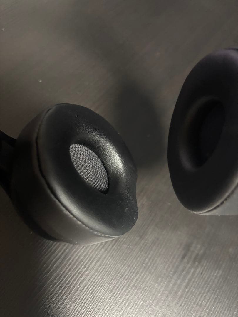 Beats SOLO PRO ワイヤレスヘッドフォン ブラック