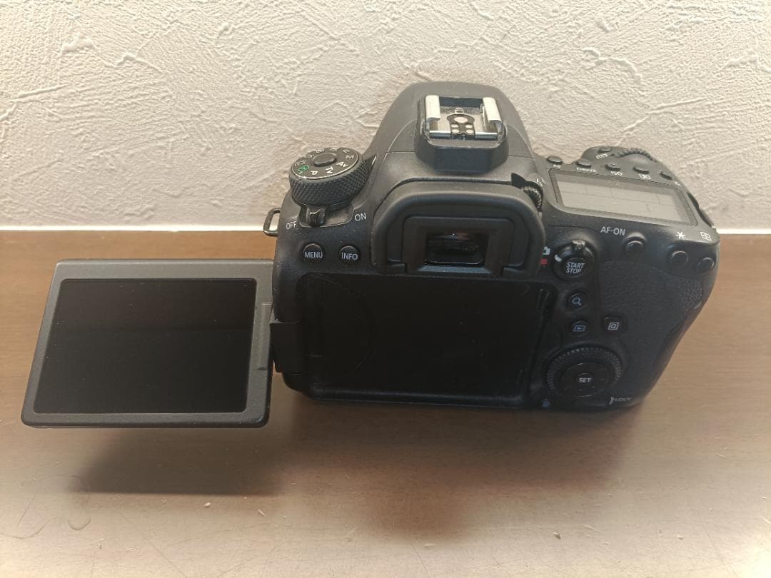 ひ*く様 Canon EOS 6D Mark II 本体