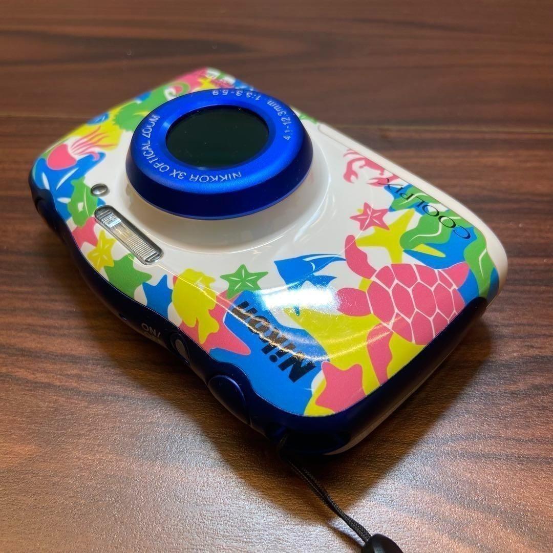 Nikon coolpix W100 デジカメ 2717