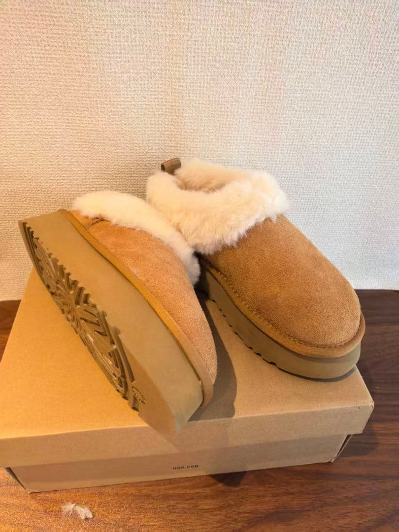UGGベージュ スエード ムートンブーツ 24CM