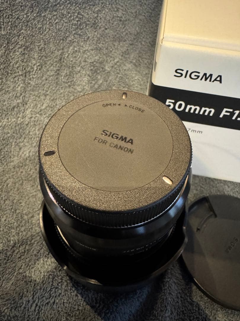 ほぼ未使用シグマ50mm F1.4 DG Art キャノン用