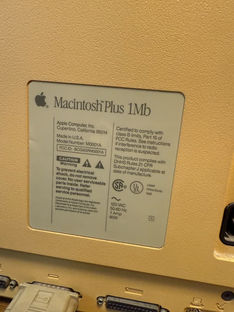 雪*風様 Apple Macintosh Plus 1Mb （動きません）