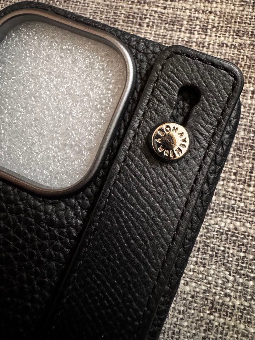 ハンドル付き バックカバーケース シュリンクレザー　iPhone15pro