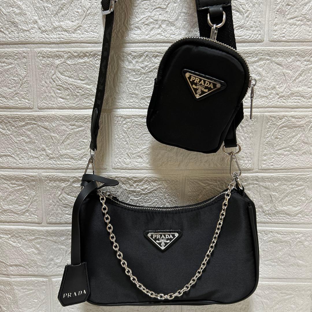 PRADAノベルティショルダーバッグチェーンバッグ