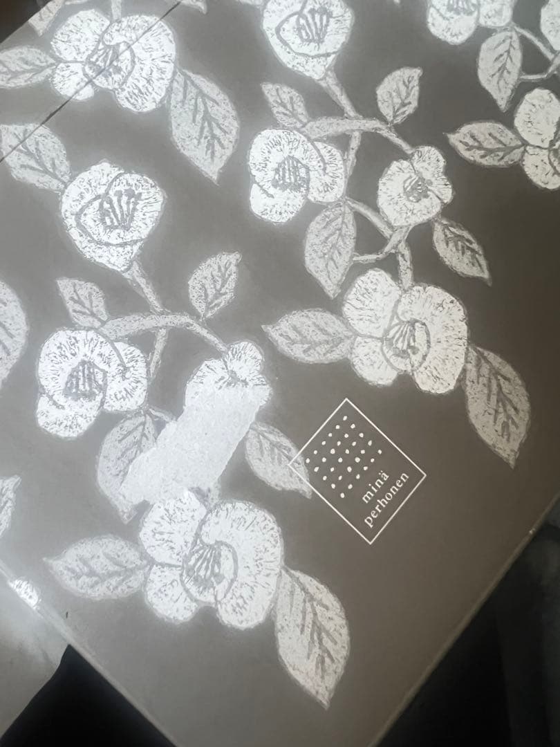 ミナペルホネン　30周年美術館つづく限定　プレート　小