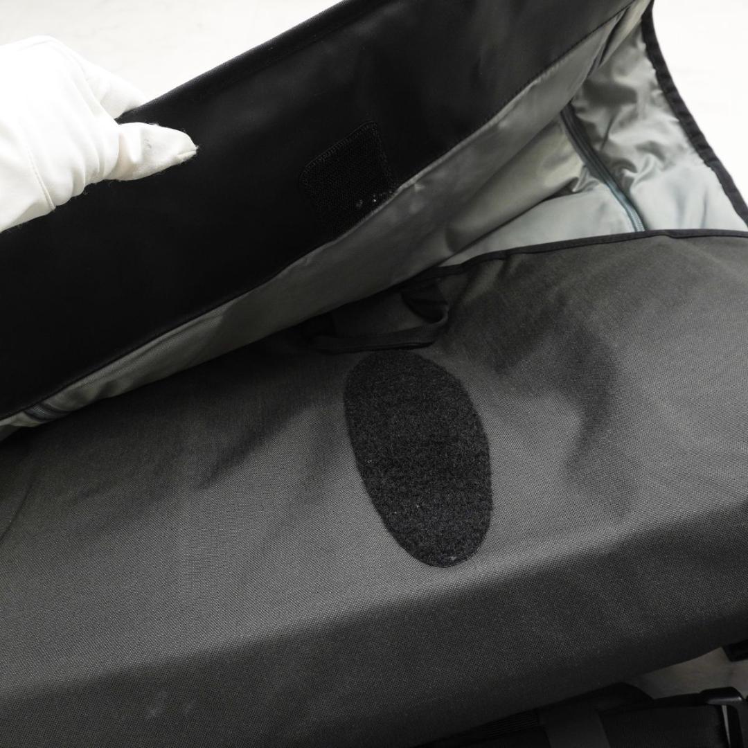 Henty ガーメントバッグ ナイロン カーキグレー@JH27