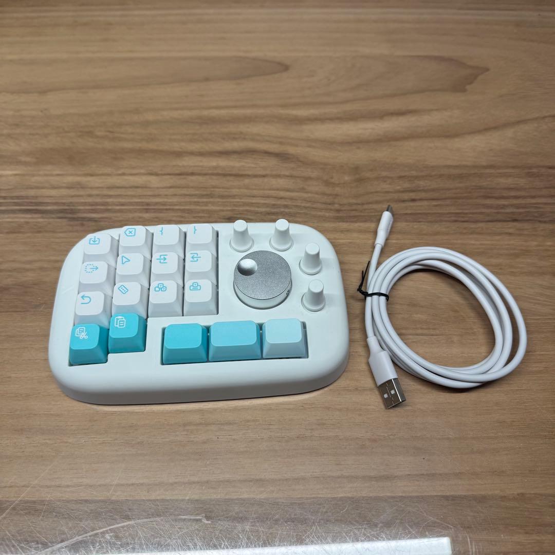 Creator Pad 左手用（CP001-01）USB接続 Davinci用