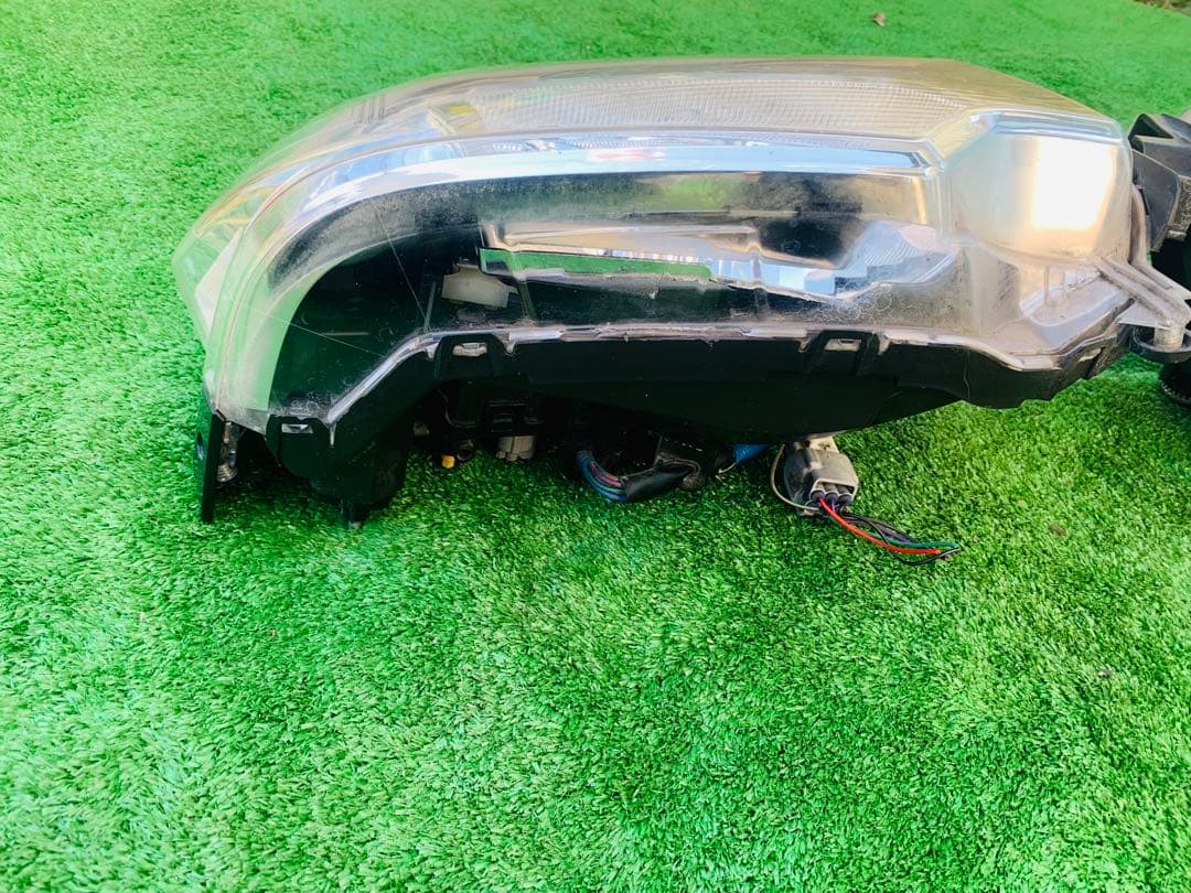 U61T ミニキャブトラック　ヘッドライト美品