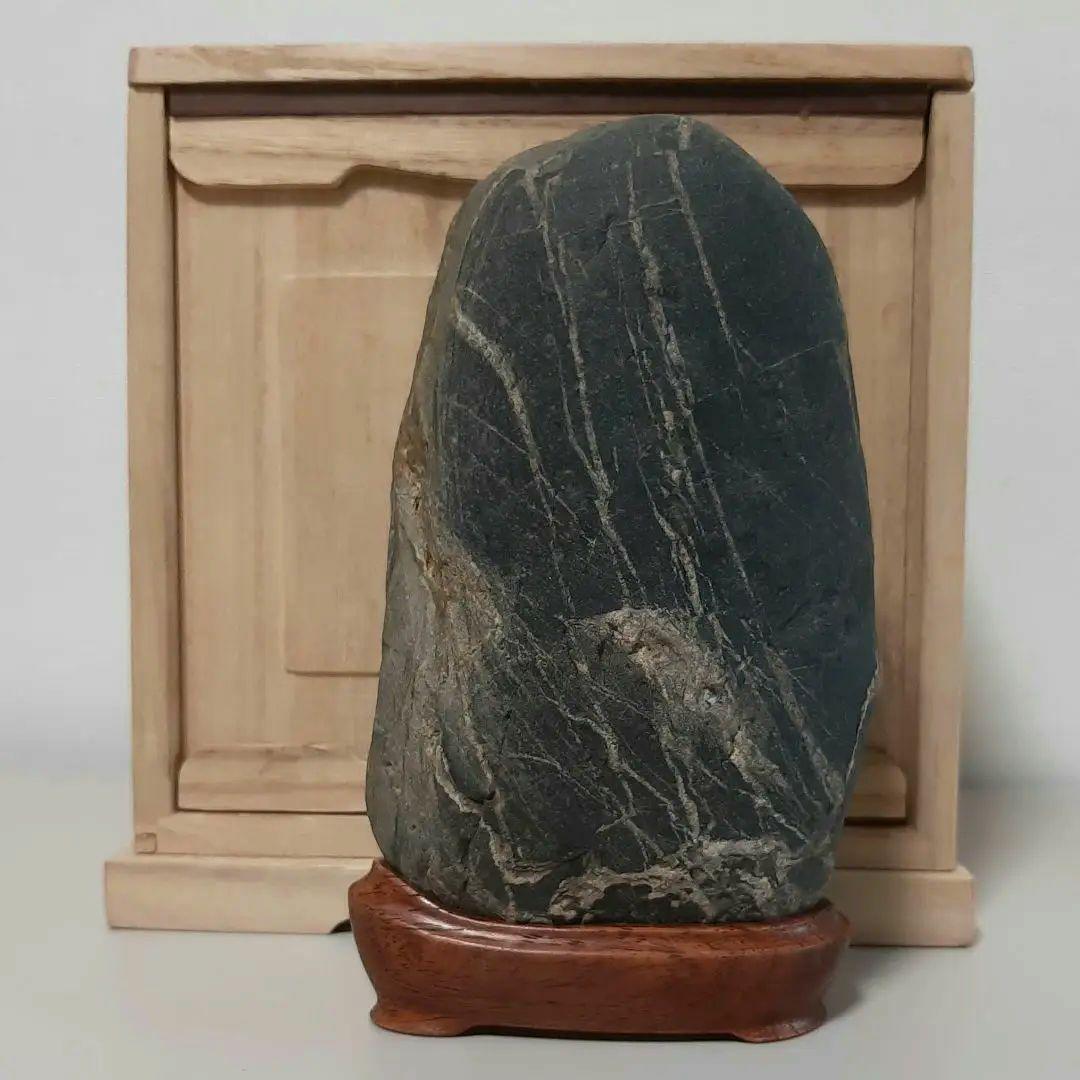 縁起石　鯉の滝登り　立身出世　箱付き　登竜門　水石　紋様石