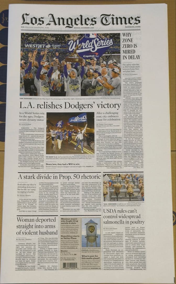 \"数々の伝説を生み出した\"ドジャース 『ワールドシリーズ優勝記念号】額縁入り②