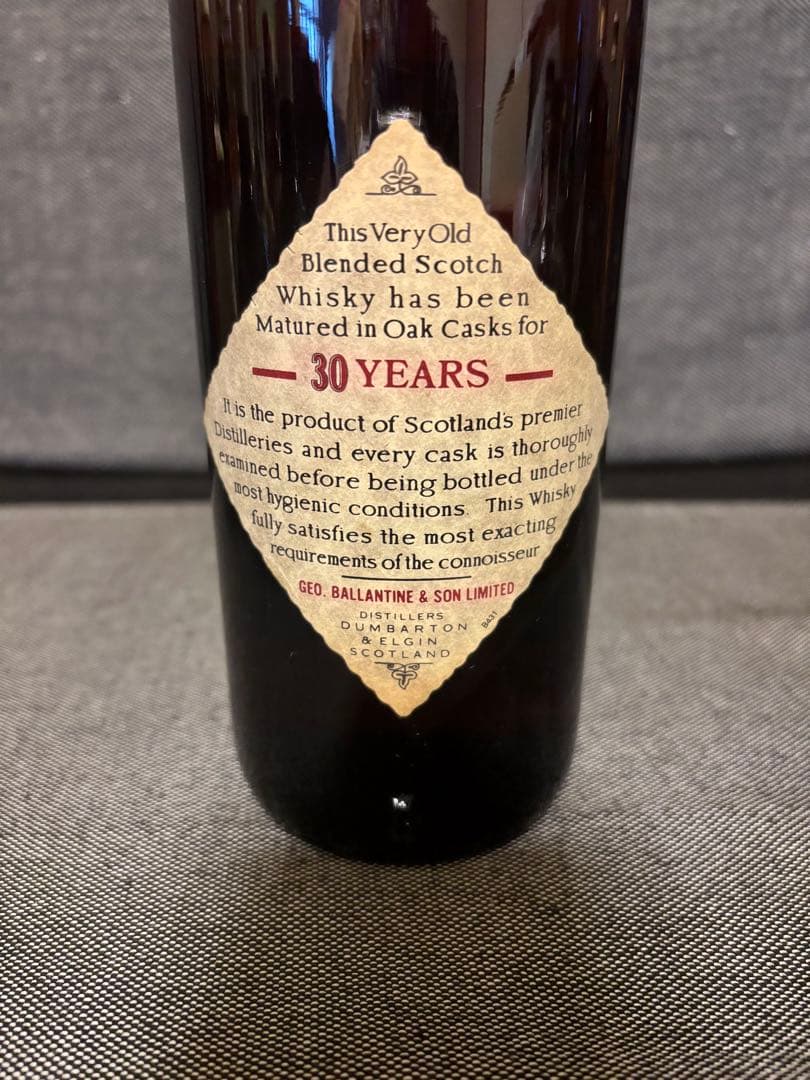 BALLANTINE'S　バランタイン30年　特級　ウイスキー古酒　未開封