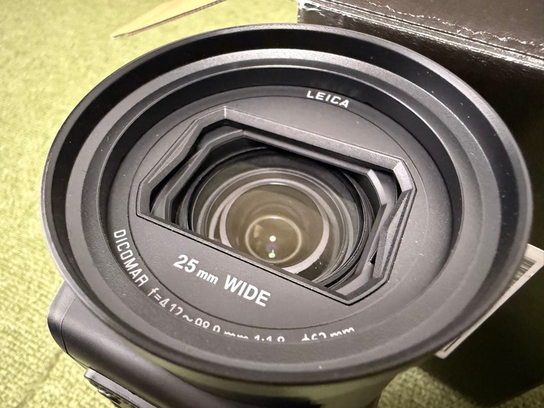 ビデオカメラ HC-VX1M