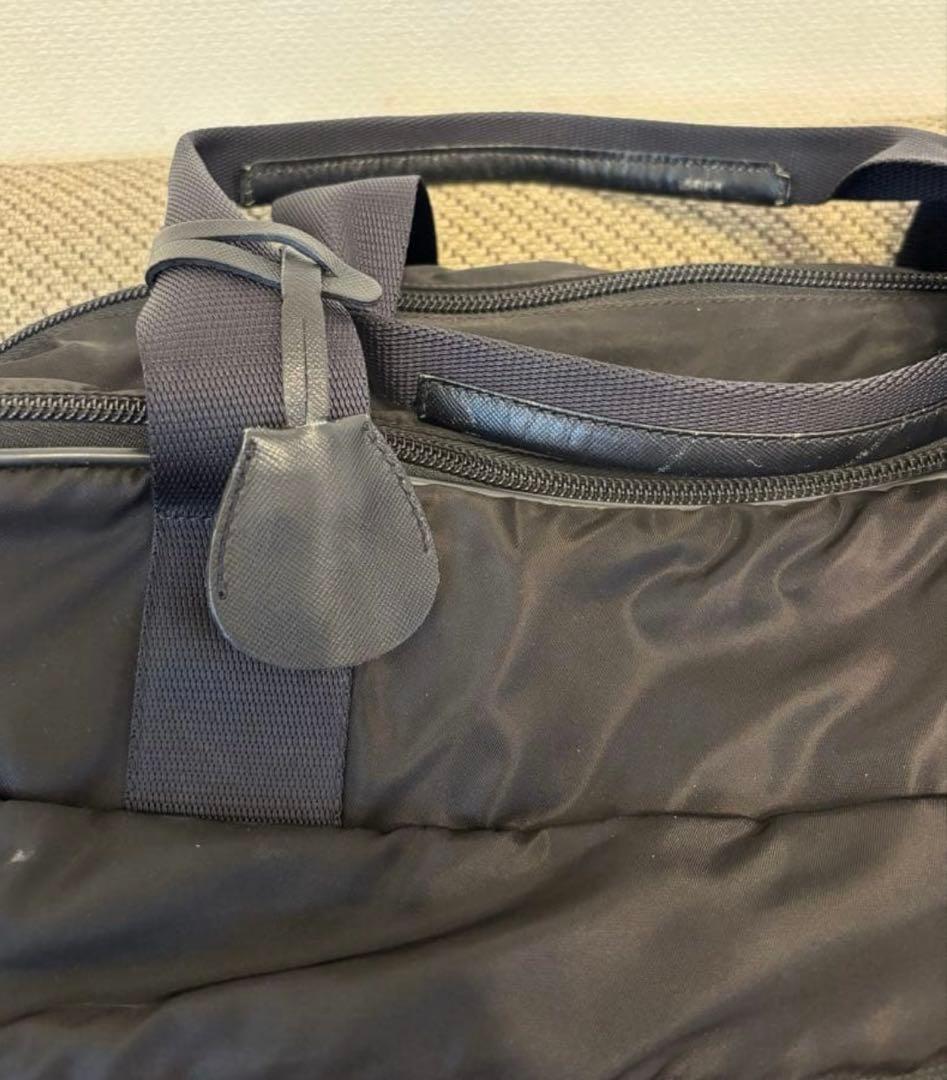 PRADA ブラック ボストンバッグ　ビジネスバッグ　プラダ