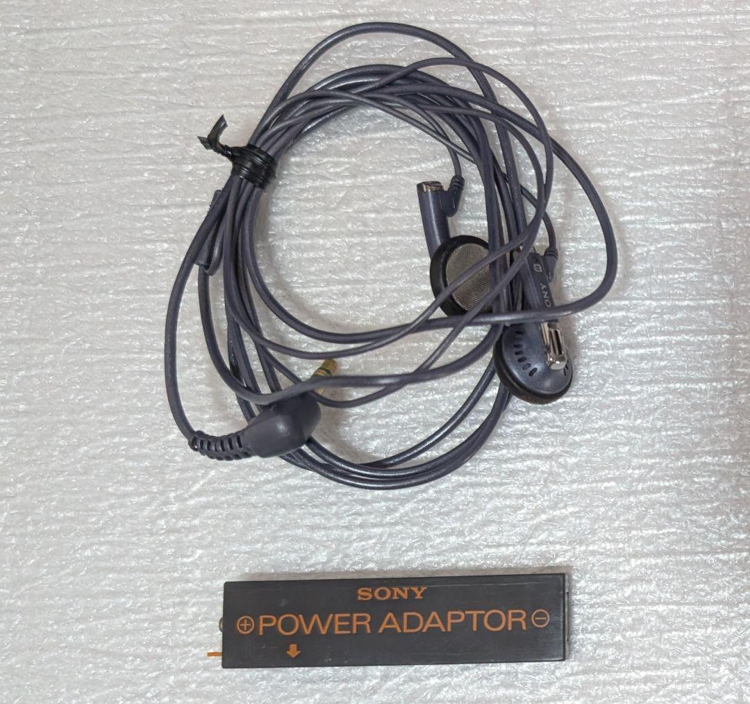 SONY CASSETTE PLAYER WM-F501 ケース付