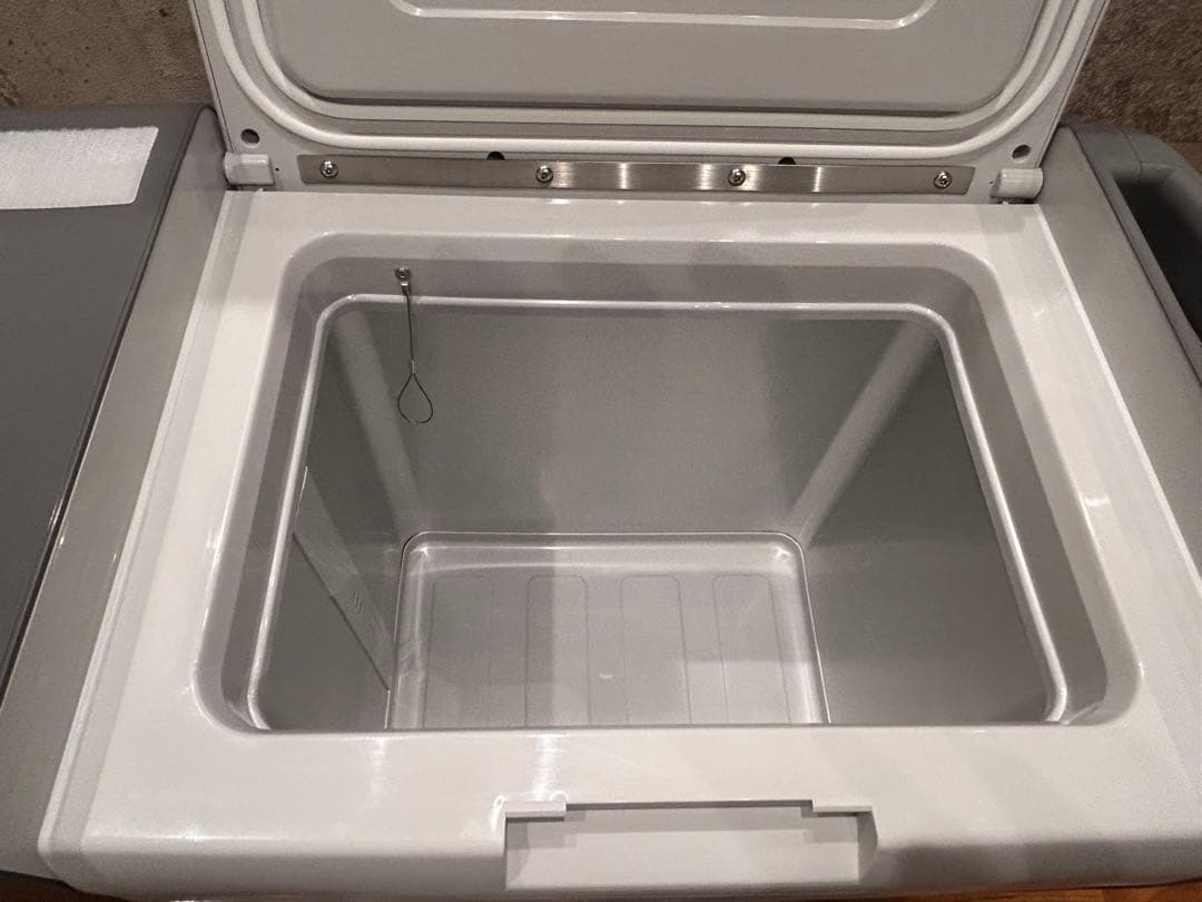 ハイスペックポータブル冷蔵庫　TWINBIRD SC-DF25WL