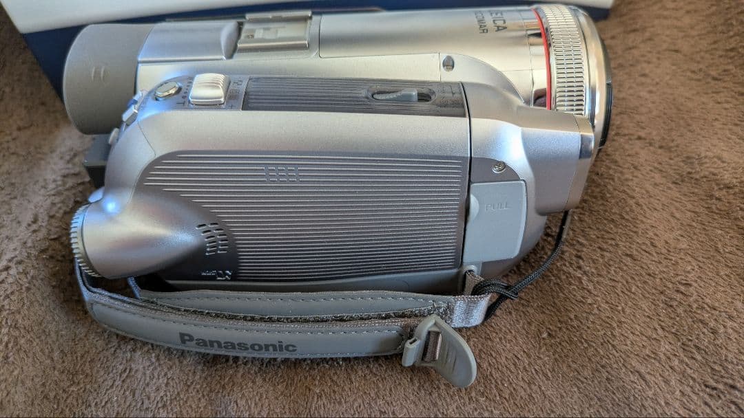 【美品】Panasonic　NV-GS500　ビデオカメラ【テープ付】